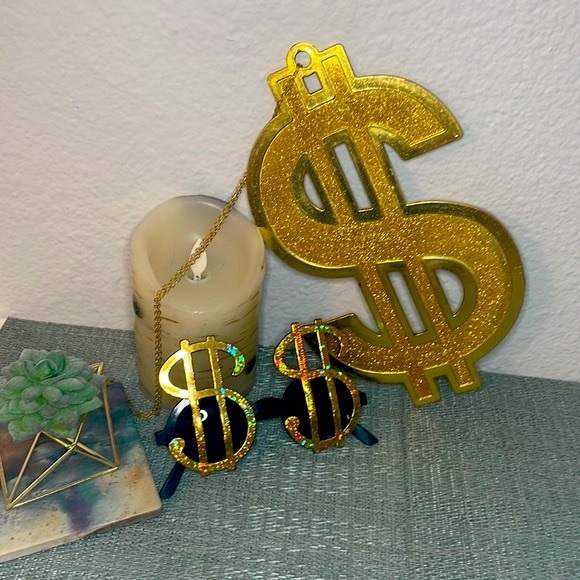 #77 Dollar Sign Sunglasses and Fake Gold Chain 💵 - Picture 6 of 16